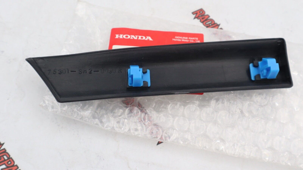 NEW 90-91 Honda OEM Front Fender Molding Protector Passenger Side New