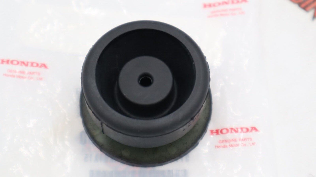 GENUINE OEM HONDA ACURA CIVIC BOTTOM RADIATOR LOWER MOUNT RUBBER CUSHION BUSHING