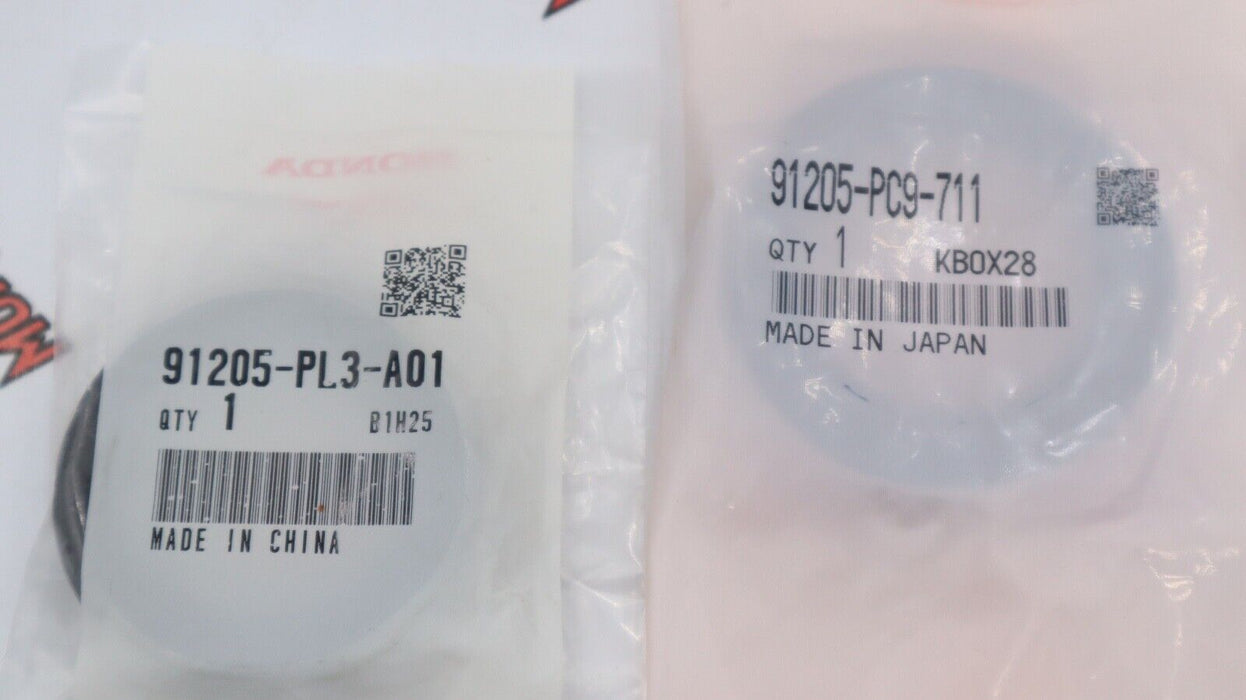 Honda Genuine OEM 5SPD Transmission Axle Seals 2PC Set B Series NEW GSR Civic SI